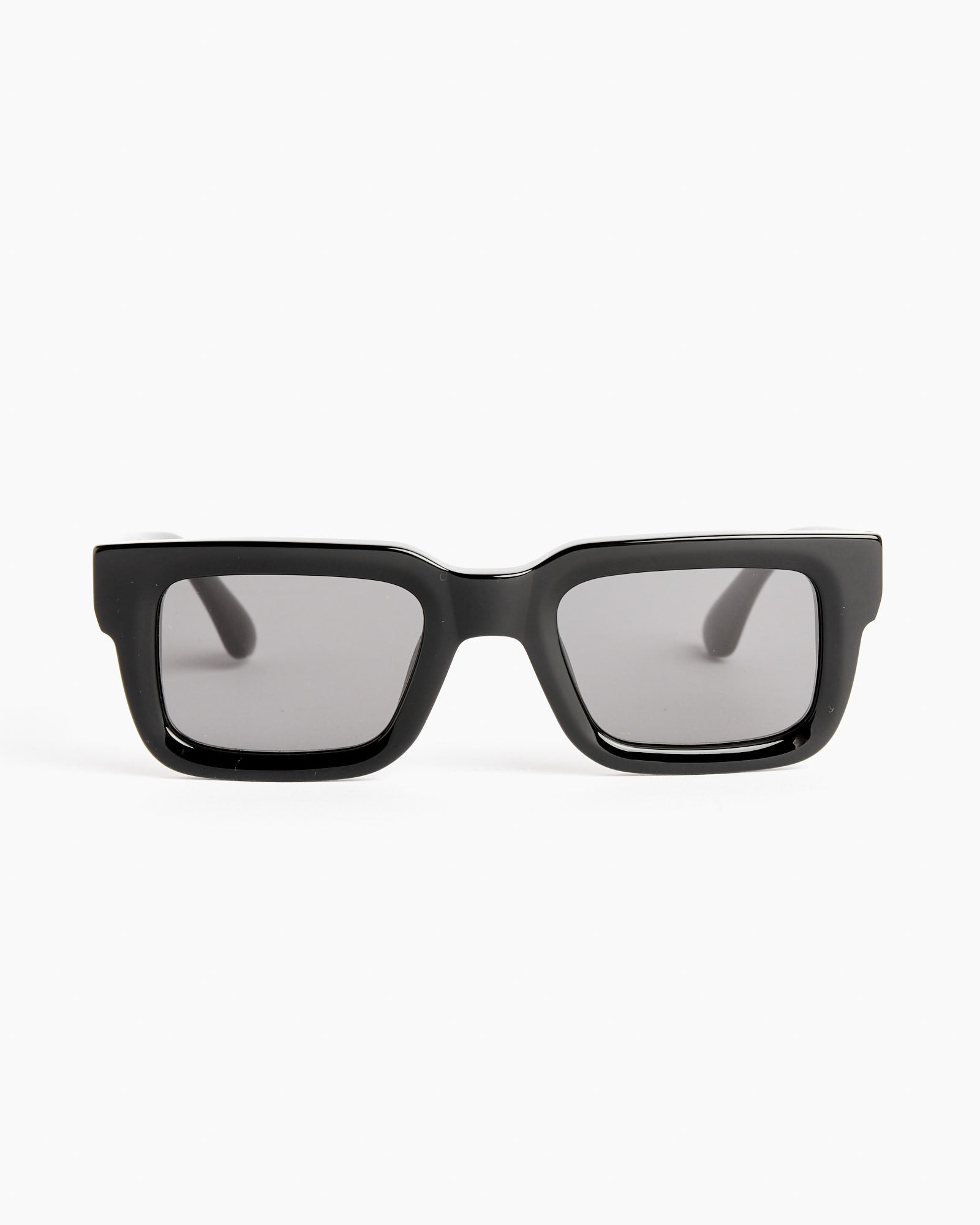 05 Sunglasses in Black