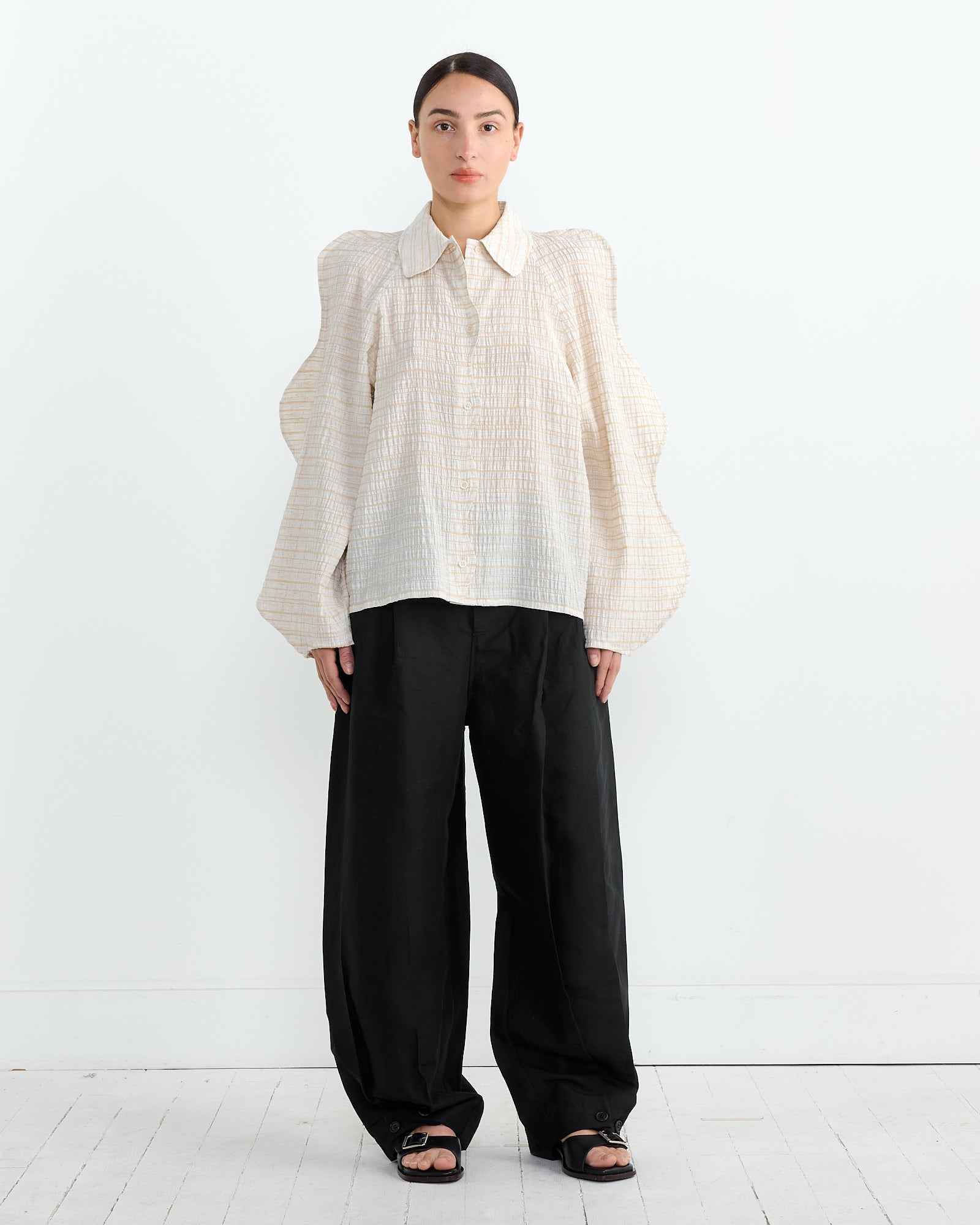 Button Pant in Black