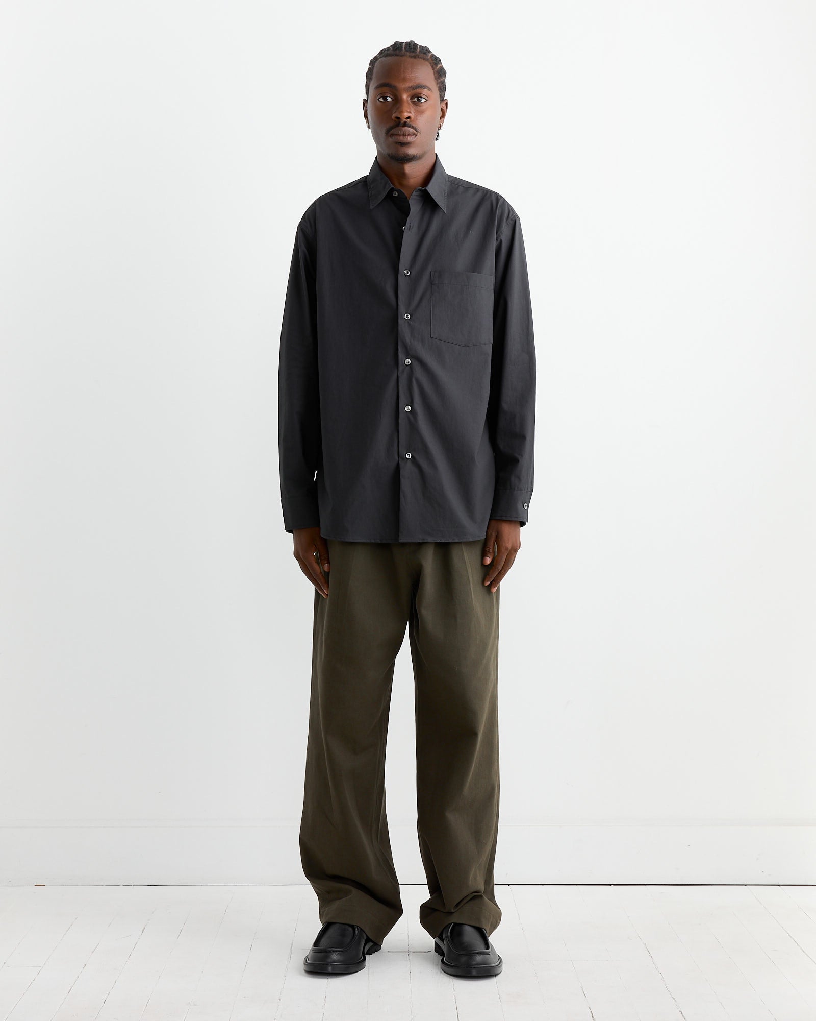 Routine Shirt in Organic Poplin Black