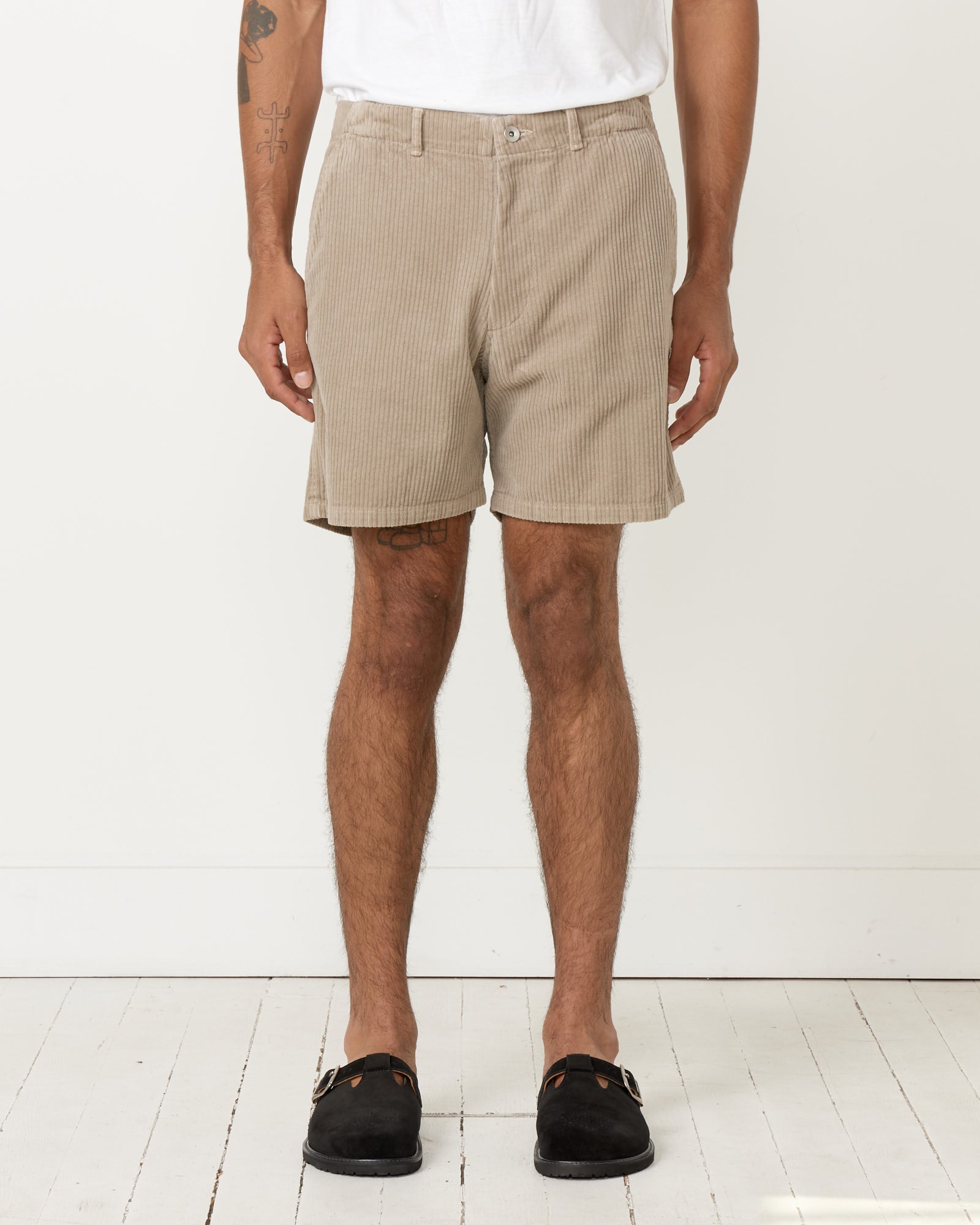 Laguna Short Corduroy in Washed Taupe