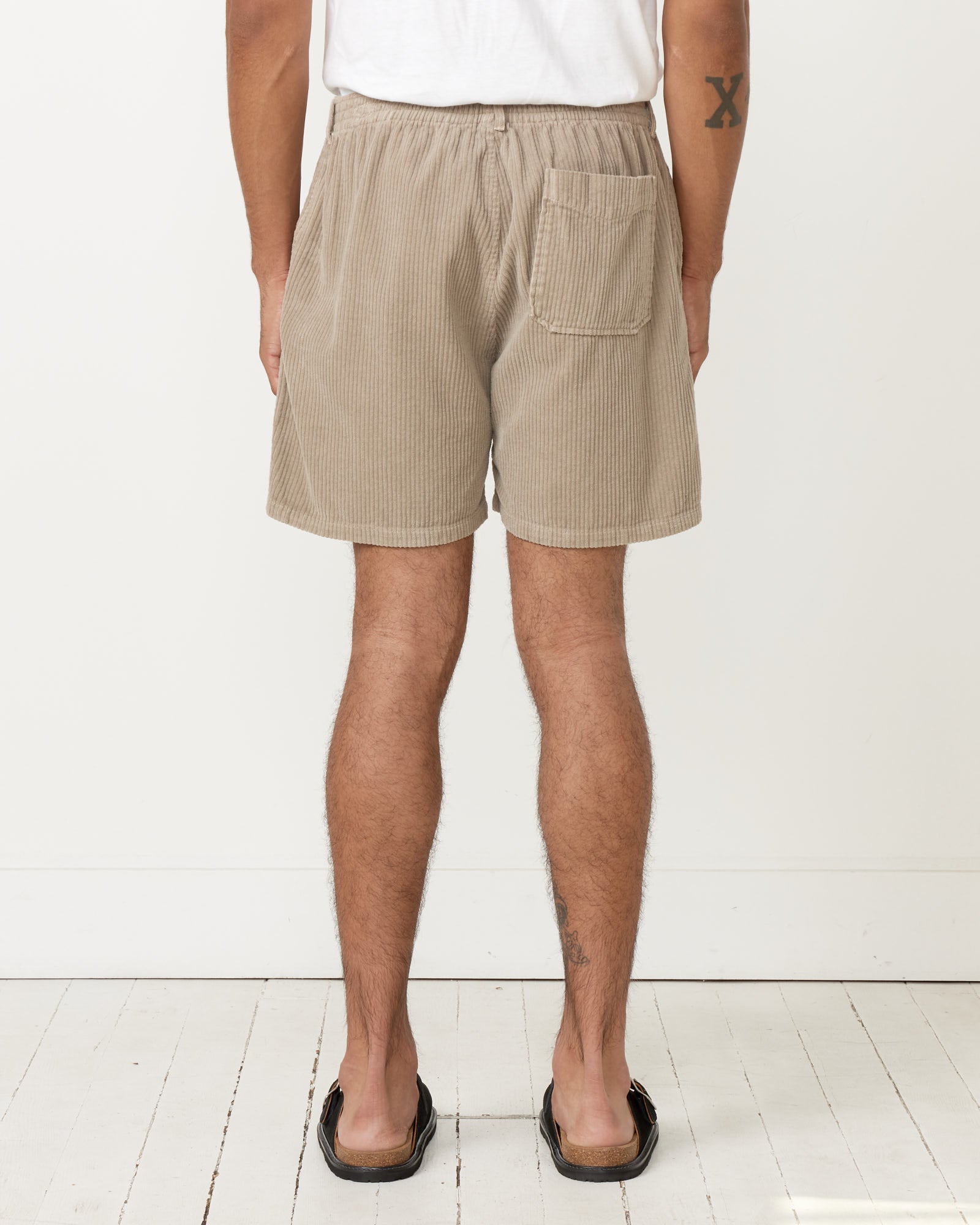 Laguna Short Corduroy in Washed Taupe