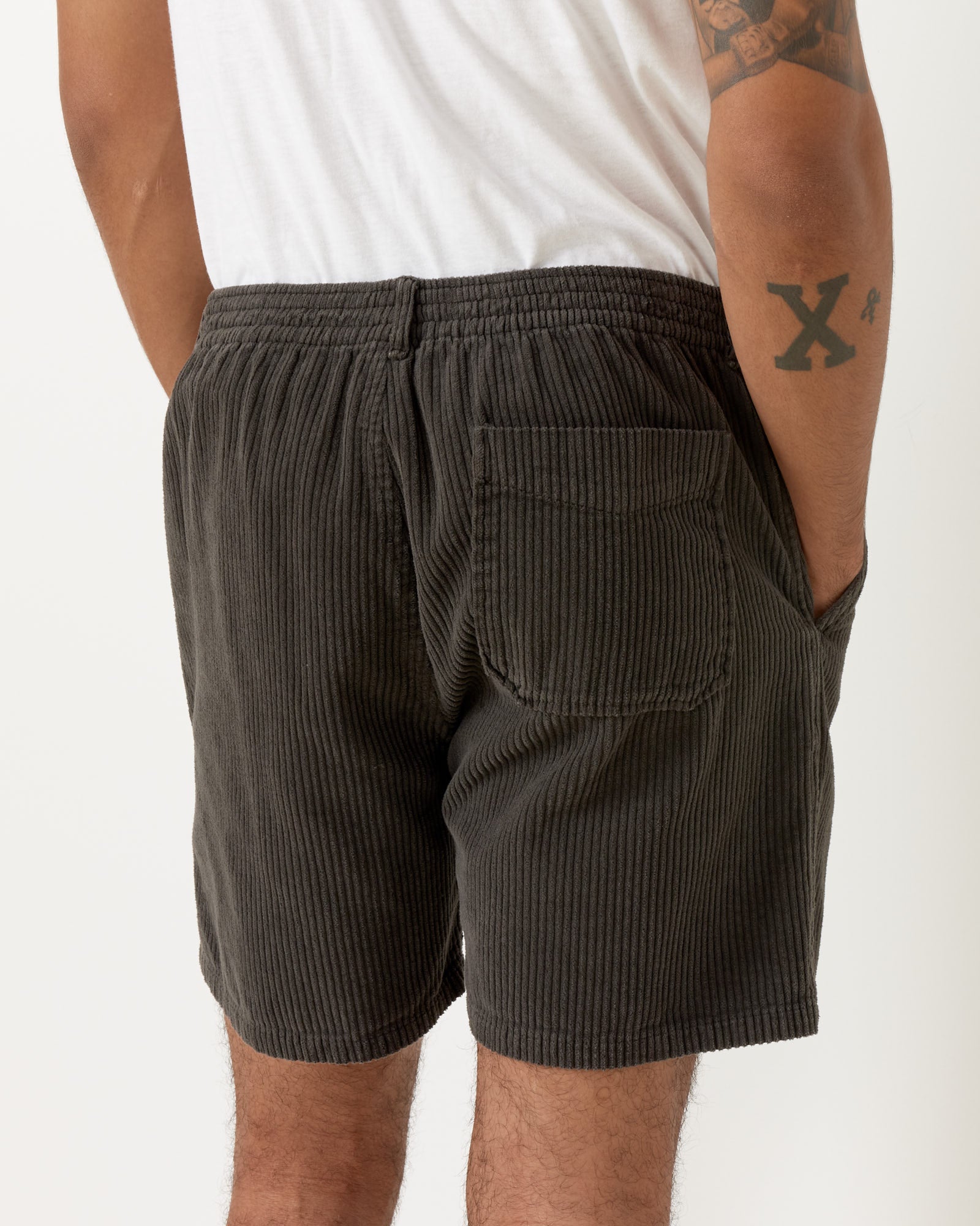 Laguna Short Corduroy in Washed Grey